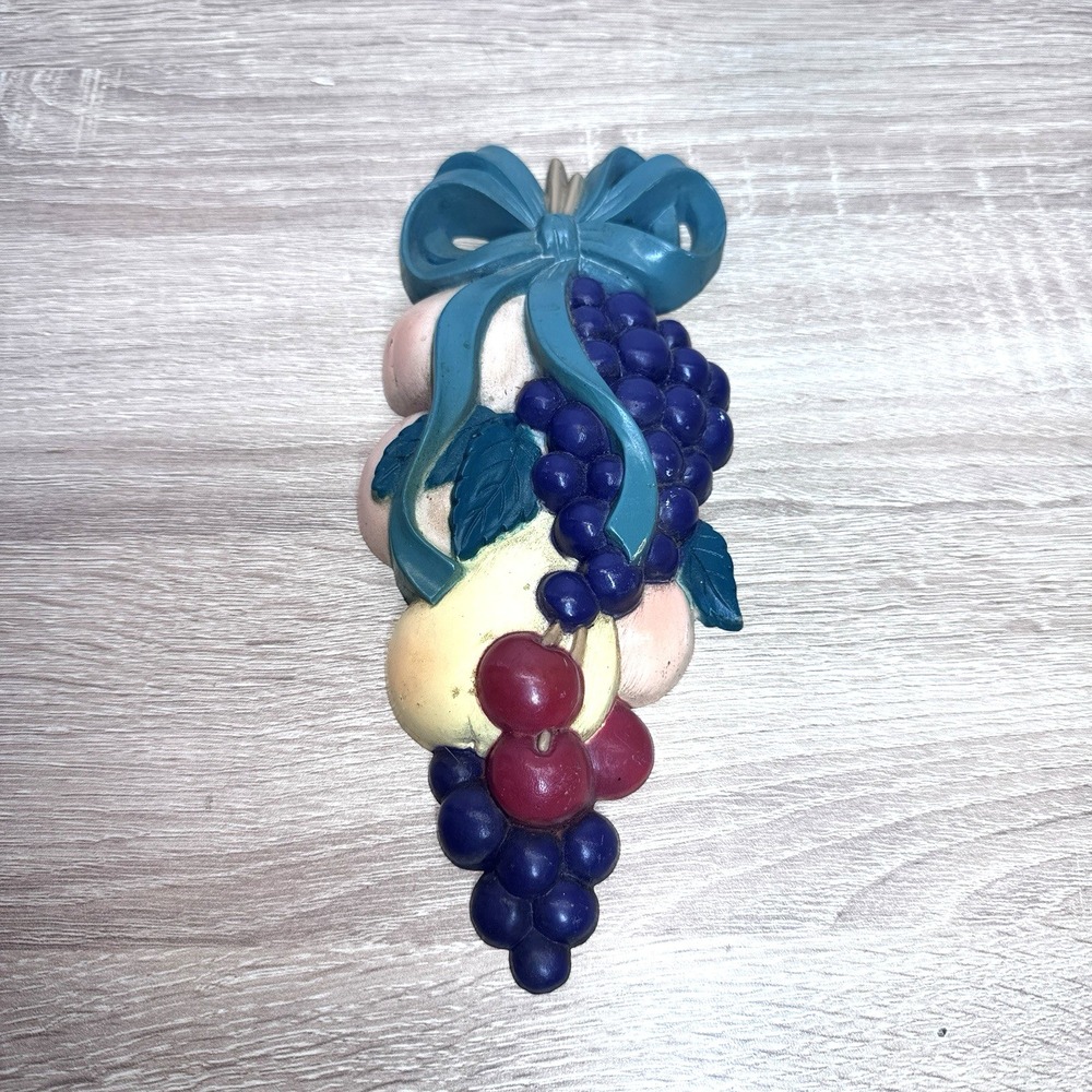 Vintage Homco Grapes Cherries Bow Fruit Wall Plaque Kitchen Decor 1988 - Picture 2 of 8